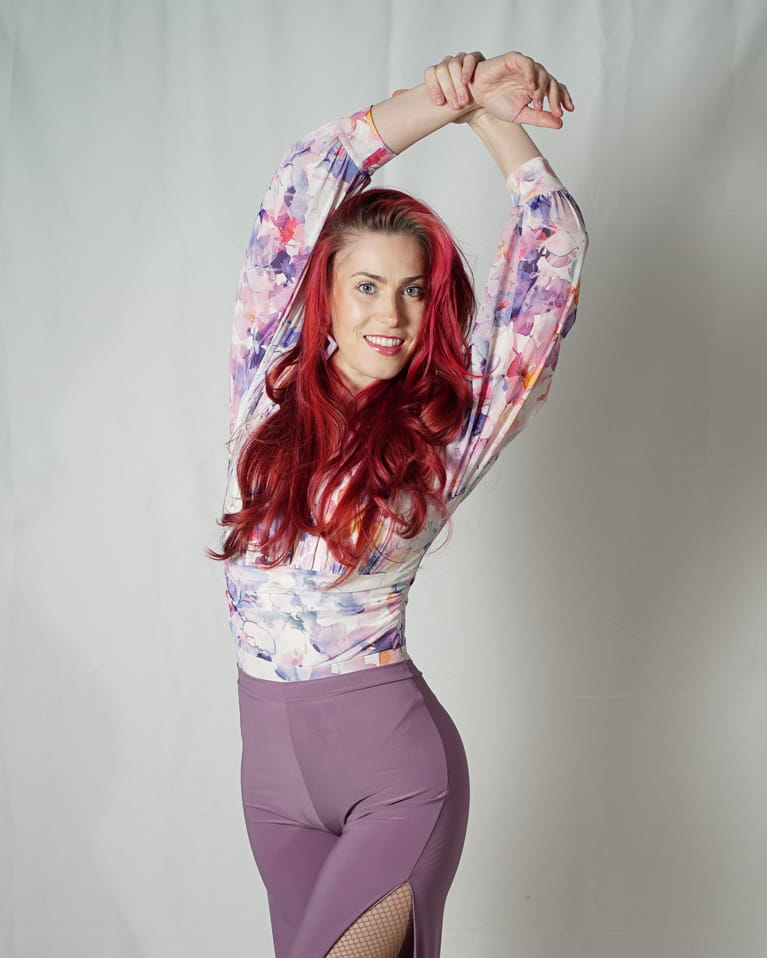 Manon professeure de bachata et bachata lady style - Alma Dance